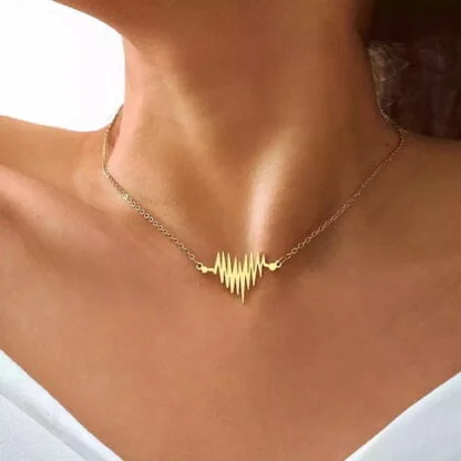 collar corto corazon